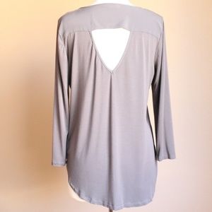 Pleione Stretchy Shirt Roll Tab High Low Cutout